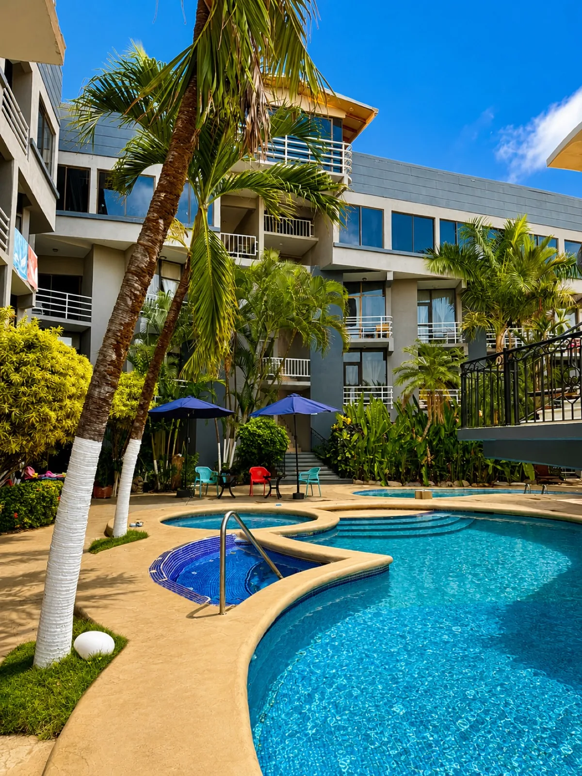 Piscina del hotel